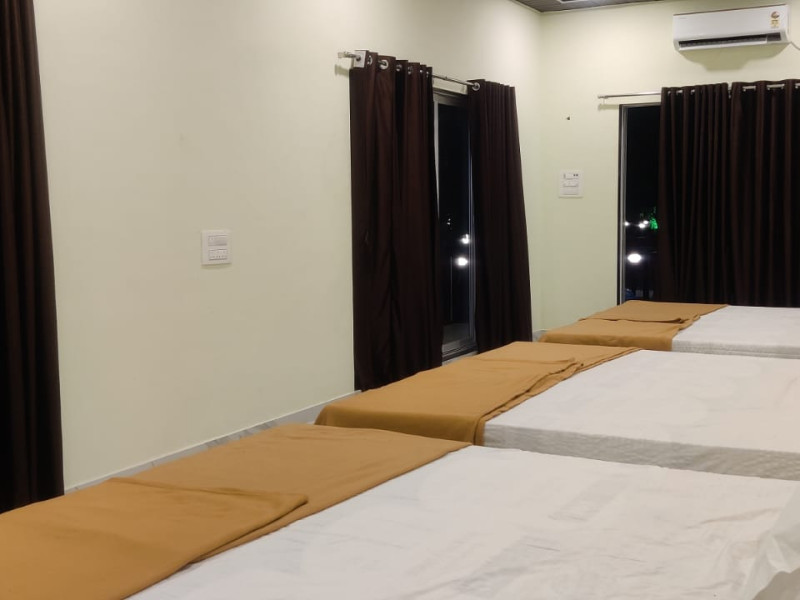 Red Sun Resort,a 2 AC Dormitory Rooms